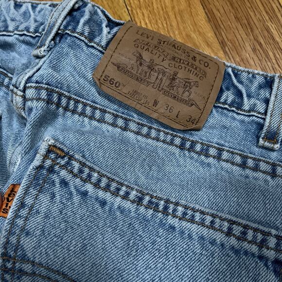 Vintage Levis 560 Jeans Mens 33x33 Blue Loose Tapered Orange Tab USA Made 90s - Picture 3 of 12
